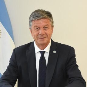 Retrato de Dr. Gustavo Menna
